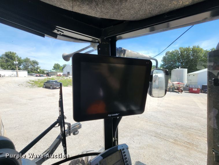 image for item KH9325 Rogator RG900  spreader