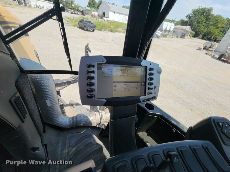 image for item KH9325 Rogator RG900  spreader