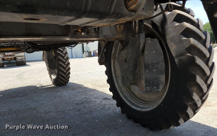 image for item KH9325 Rogator RG900  spreader