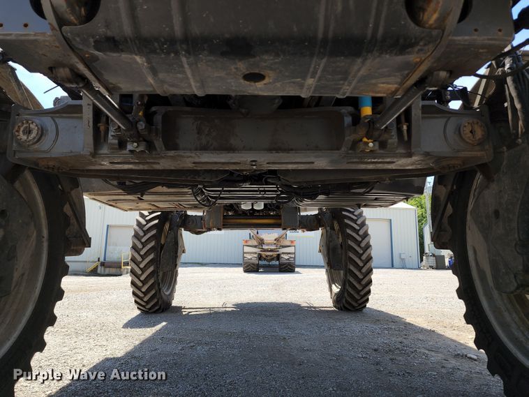 image for item KH9325 Rogator RG900  spreader