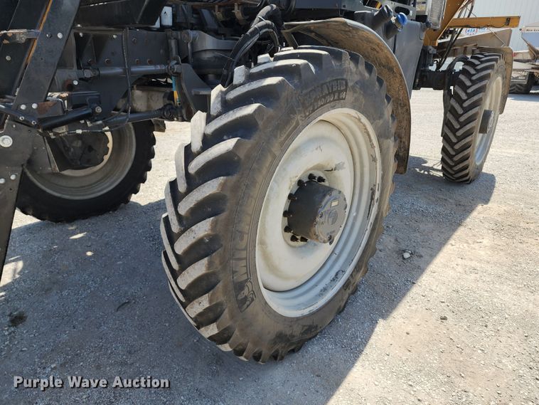 image for item KH9325 Rogator RG900  spreader
