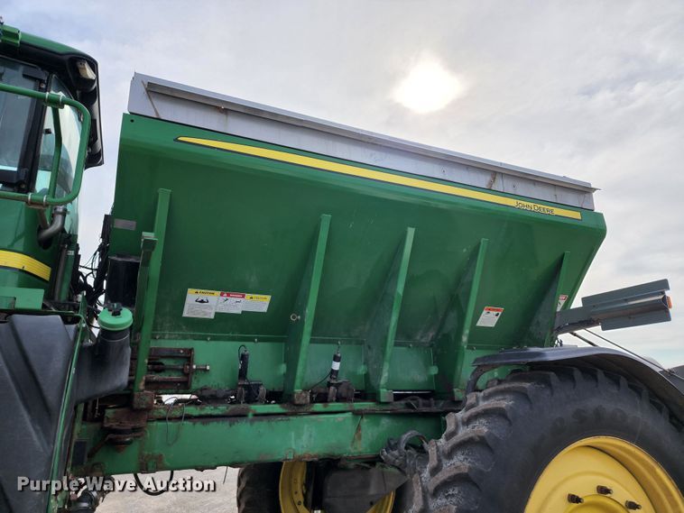 image for item KH9329 2014 John Deere 4940  applicator