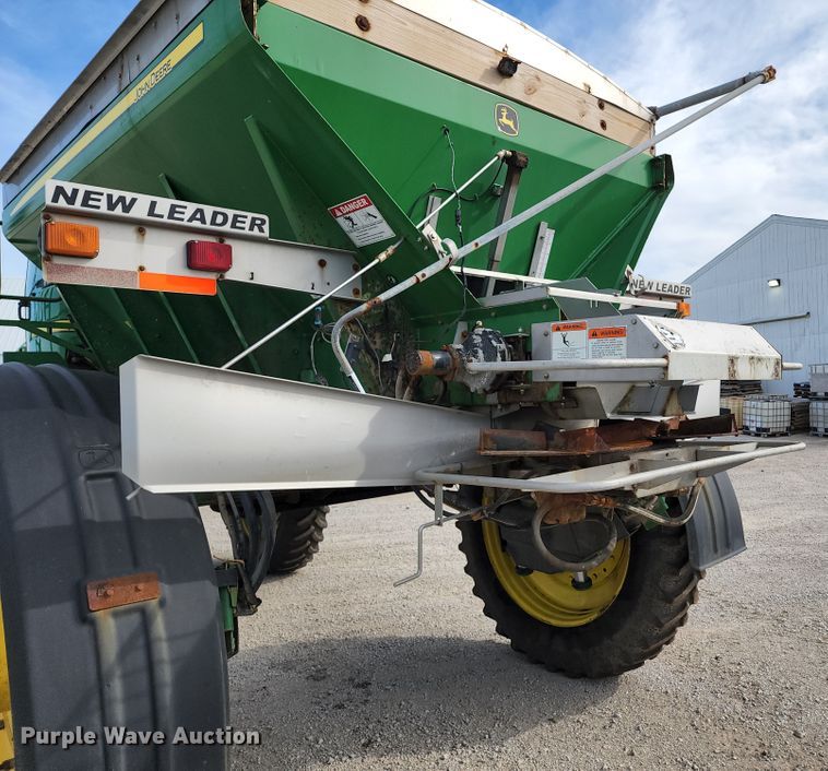 image for item KH9329 2014 John Deere 4940  applicator