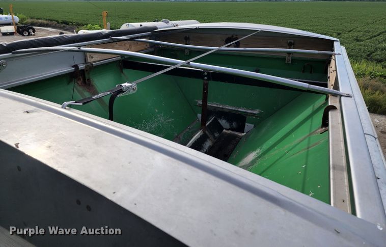 image for item KH9329 2014 John Deere 4940  applicator