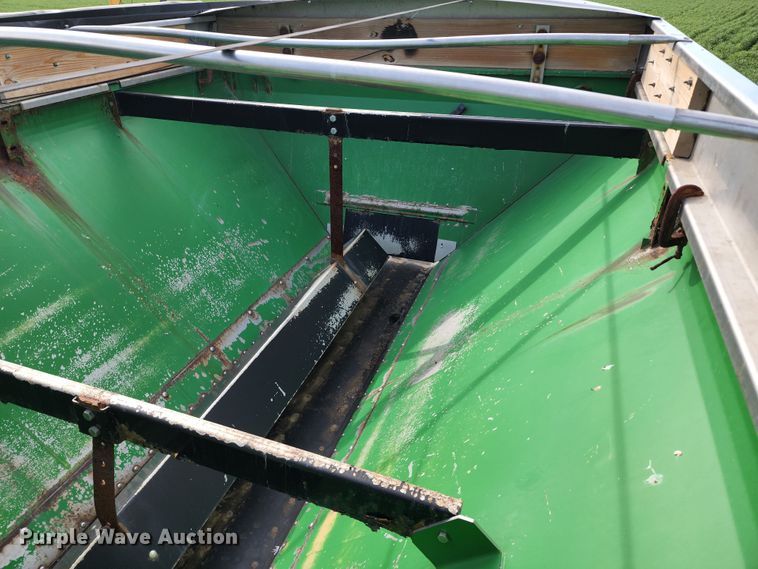 image for item KH9329 2014 John Deere 4940  applicator