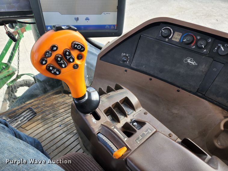 image for item KH9329 2014 John Deere 4940  applicator