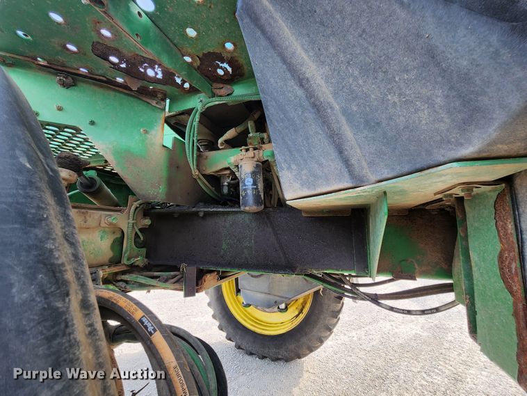 image for item KH9329 2014 John Deere 4940  applicator