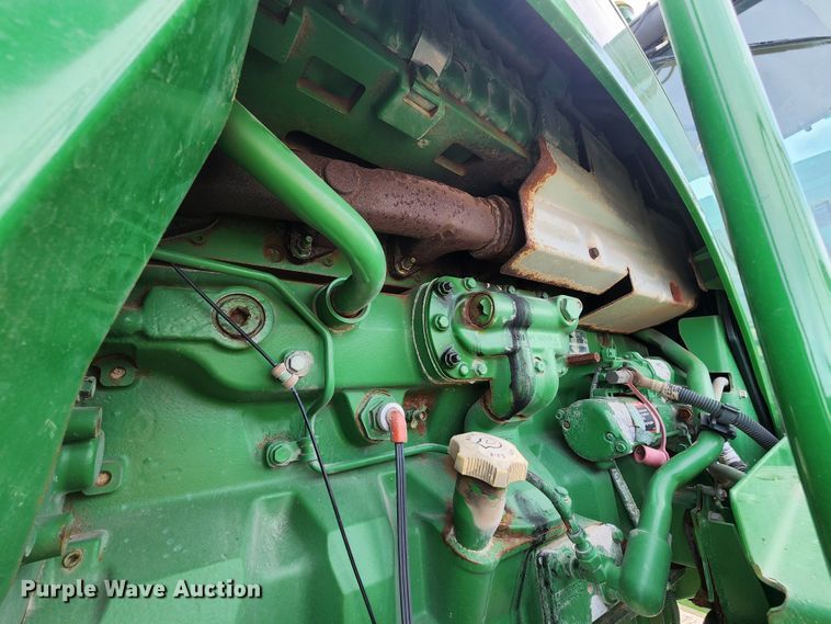 image for item KH9329 2014 John Deere 4940  applicator