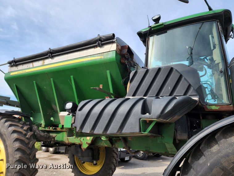 image for item KH9329 2014 John Deere 4940  applicator