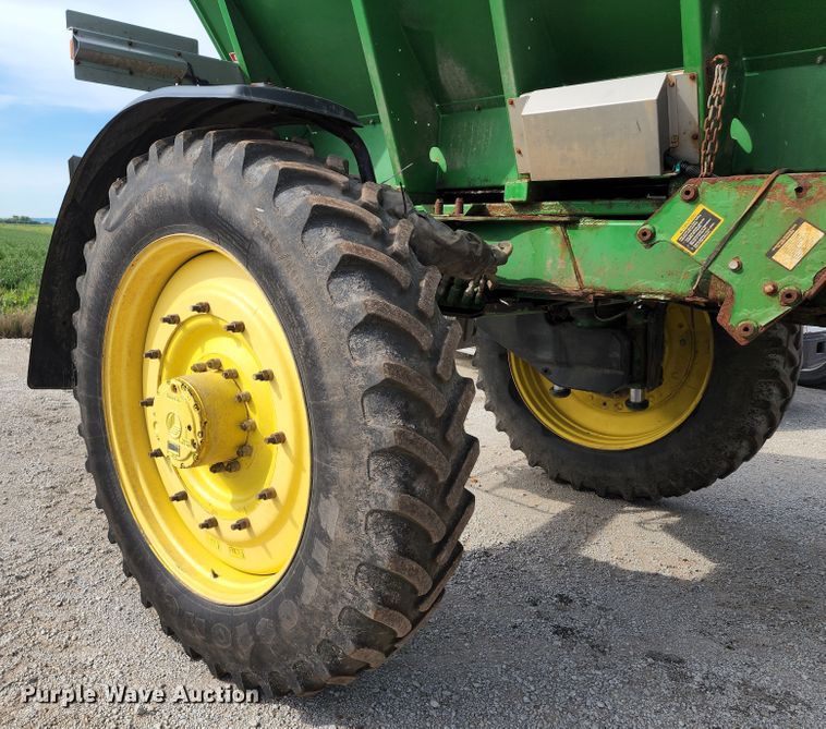 image for item KH9329 2014 John Deere 4940  applicator