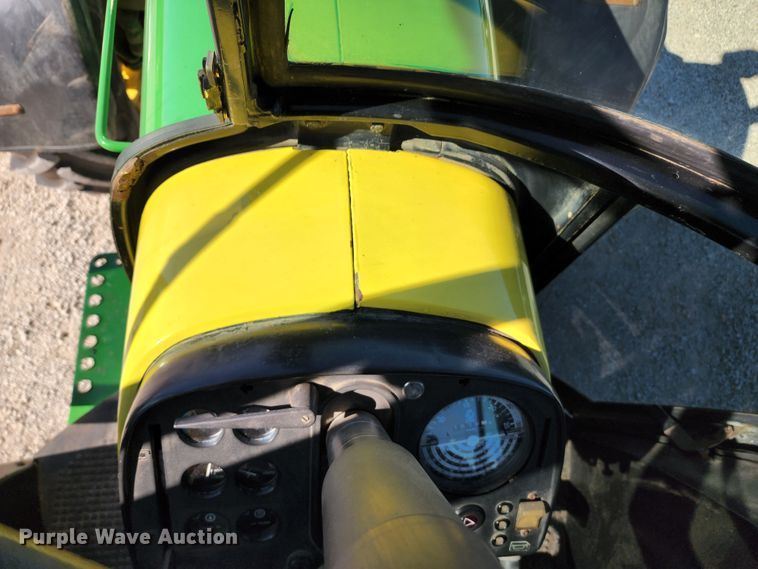 image for item KH9338 John Deere 4240  MFWD tractor