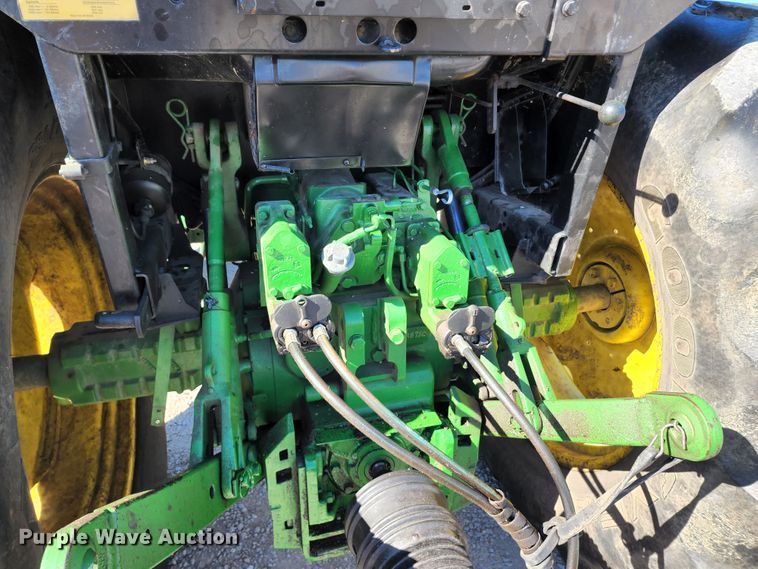 image for item KH9338 John Deere 4240  MFWD tractor