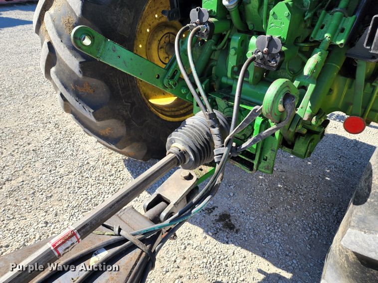 image for item KH9338 John Deere 4240  MFWD tractor