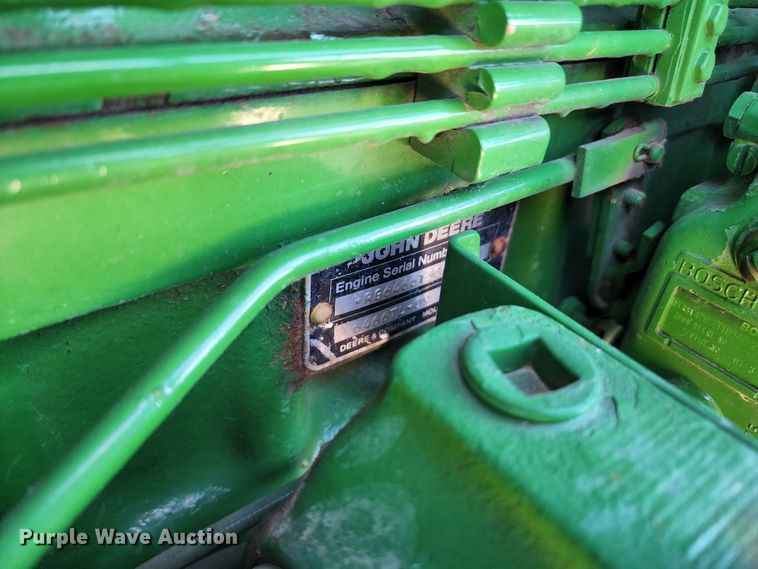 image for item KH9338 John Deere 4240  MFWD tractor
