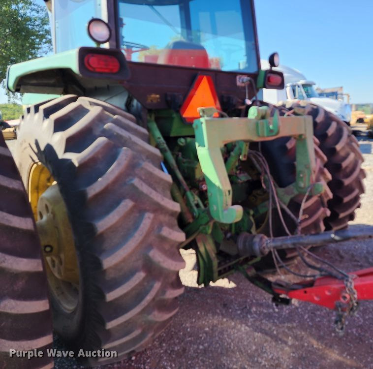 image for item KH9339 1978 John Deere 4640  tractor