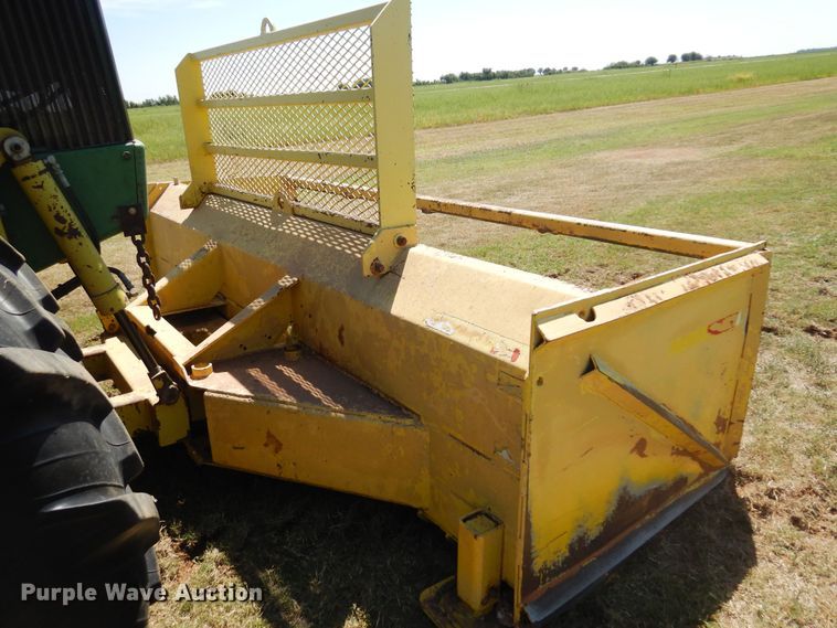 image for item KI9223 1981 John Deere 8640  4WD tractor