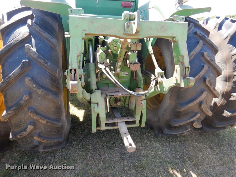 image for item KI9223 1981 John Deere 8640  4WD tractor