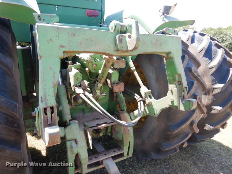 image for item KI9223 1981 John Deere 8640  4WD tractor