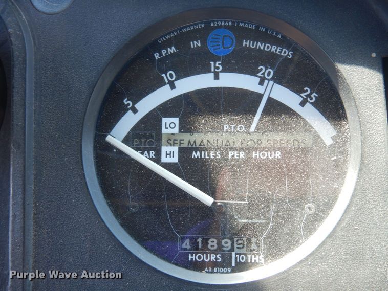 image for item KI9223 1981 John Deere 8640  4WD tractor