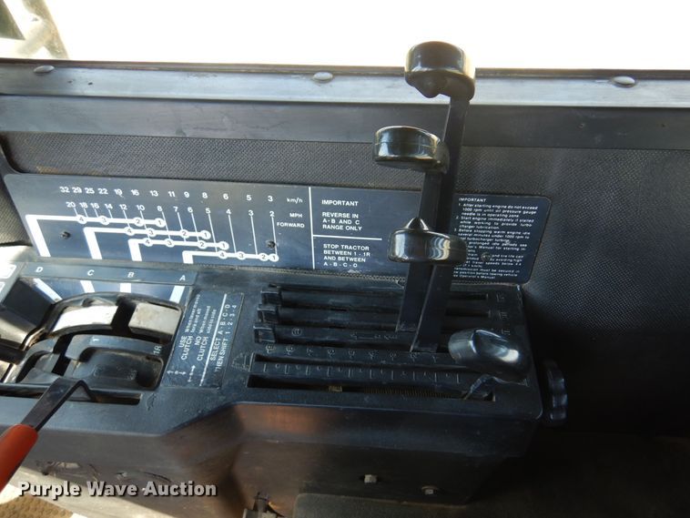 image for item KI9223 1981 John Deere 8640  4WD tractor