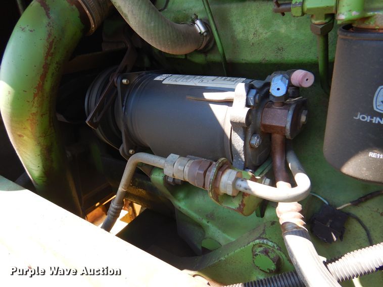 image for item KI9223 1981 John Deere 8640  4WD tractor