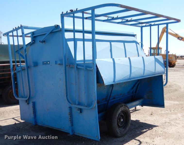 image for item LB9902 WW  creep feeder