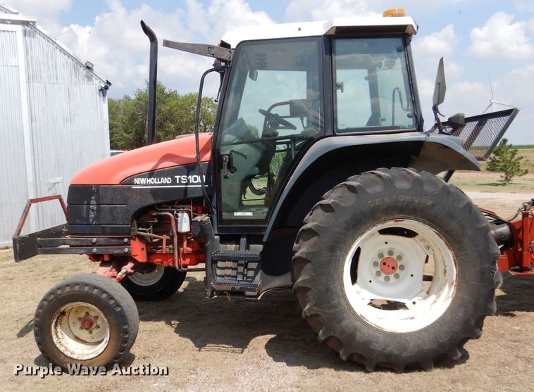 image for item LB9910 2000 New Holland TS100  tractor
