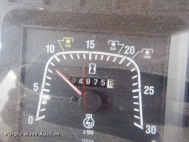 image for item LB9910 2000 New Holland TS100  tractor