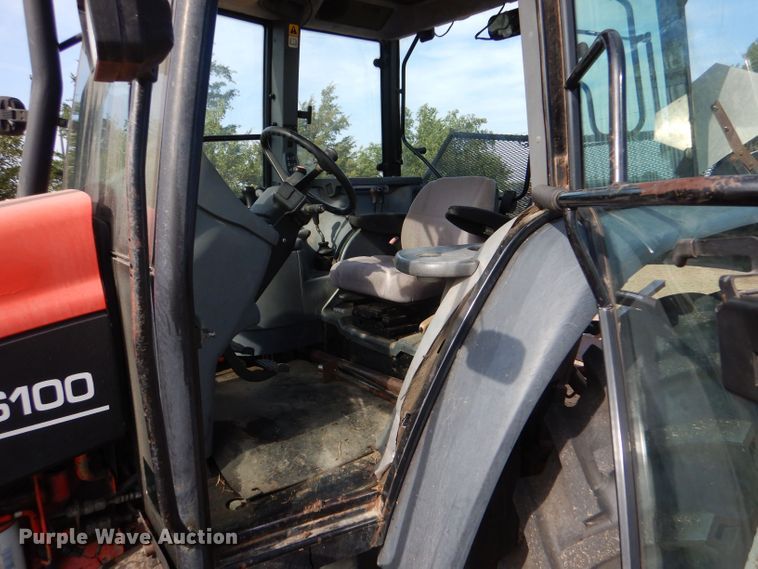 image for item LB9911 2000 New Holland TS100  tractor