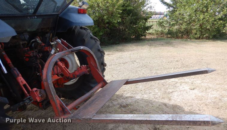 image for item LB9911 2000 New Holland TS100  tractor