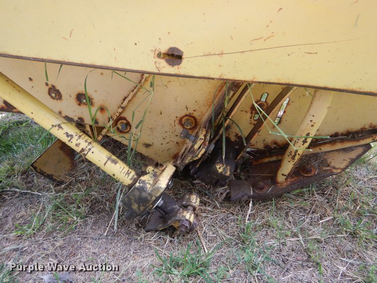 image for item LB9918 New Holland 1100  windrower