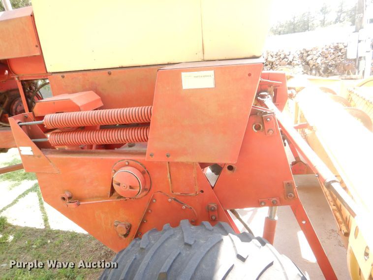 image for item LB9918 New Holland 1100  windrower