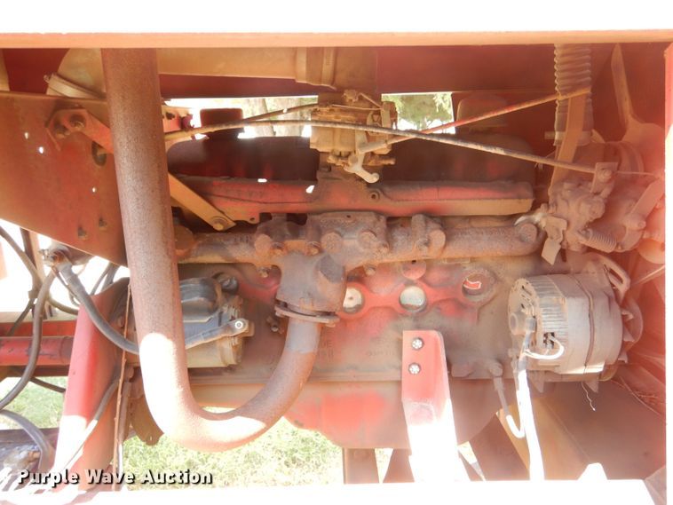 image for item LB9918 New Holland 1100  windrower