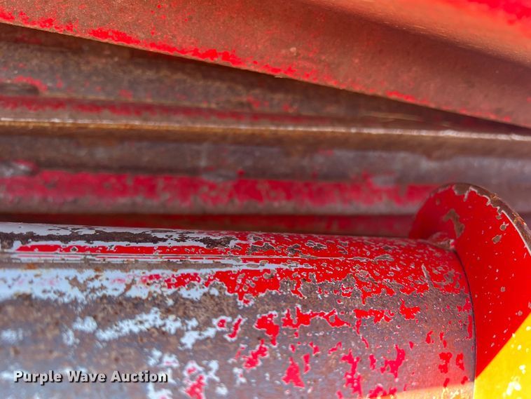 image for item LI9418 2014 AGCO 9146  windrower sickle head