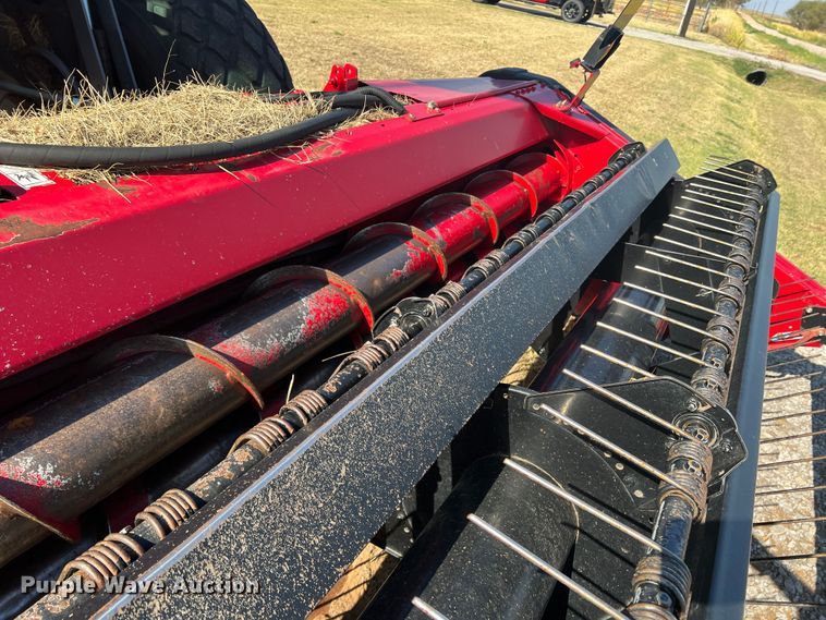 image for item LI9418 2014 AGCO 9146  windrower sickle head