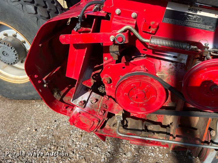 image for item LI9418 2014 AGCO 9146  windrower sickle head