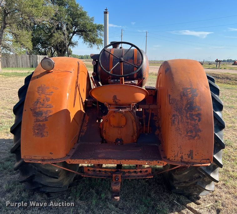 image for item LI9422 1952 Case LA  tractor