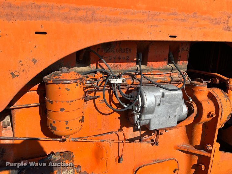 image for item LI9422 1952 Case LA  tractor