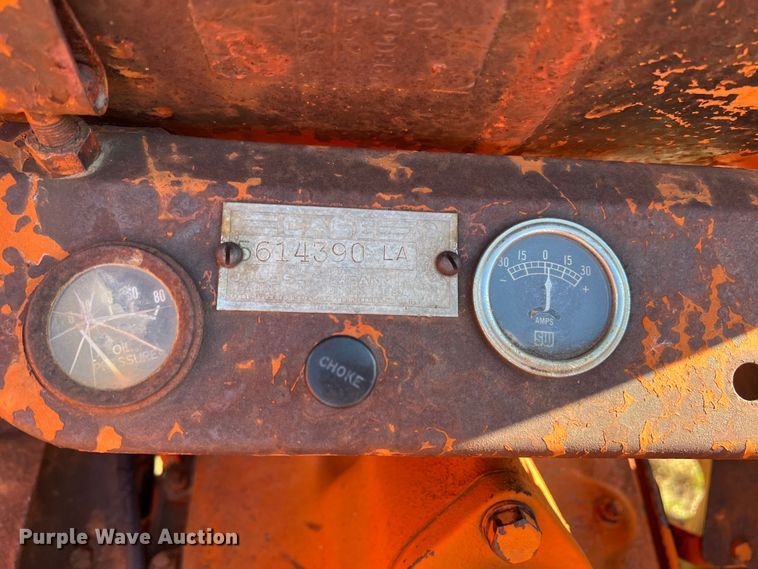 image for item LI9422 1952 Case LA  tractor