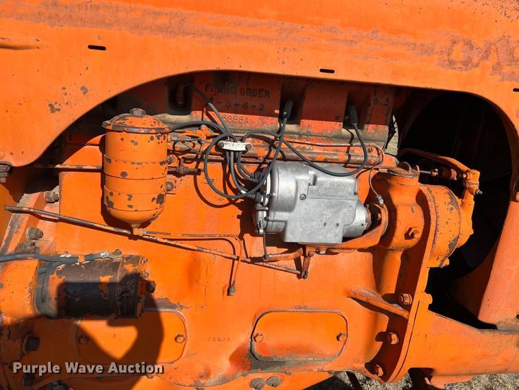 image for item LI9422 1952 Case LA  tractor