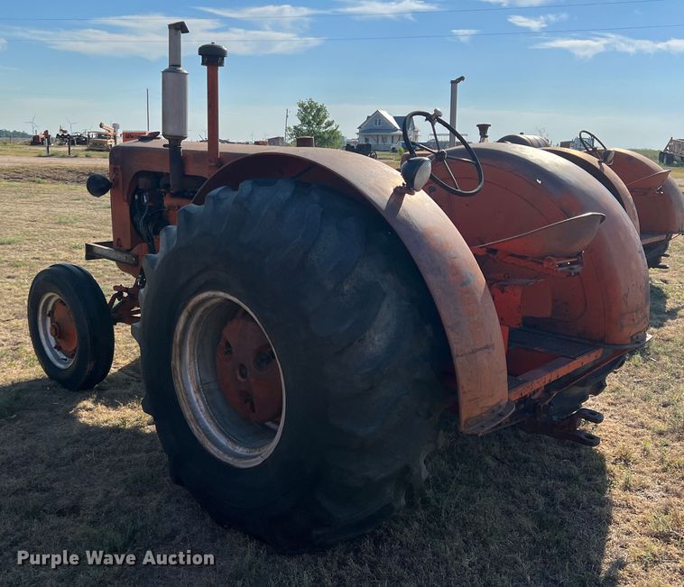 image for item LI9423 1954 Case 500  tractor
