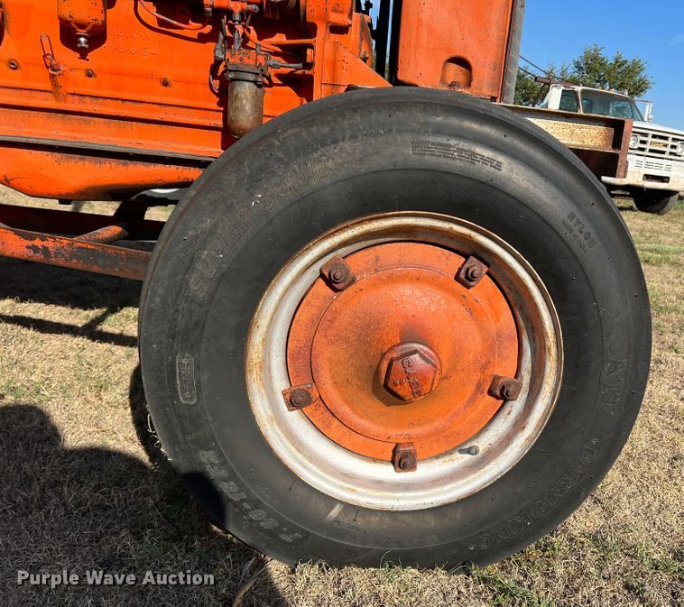 image for item LI9423 1954 Case 500  tractor