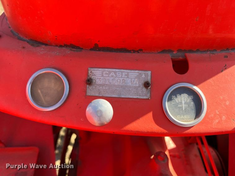 image for item LI9424 1949 Case LA  tractor