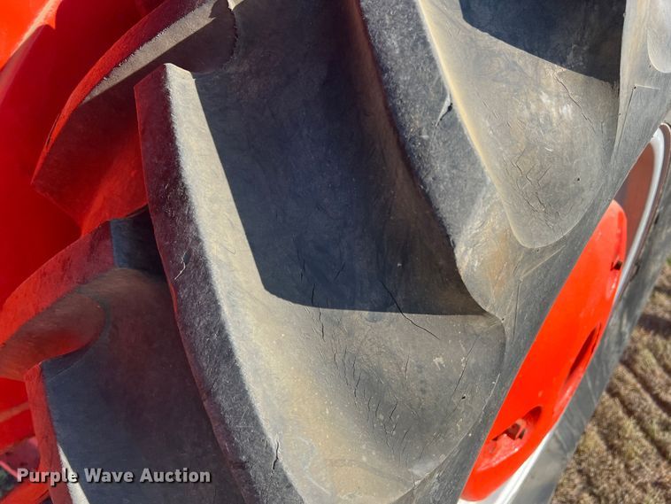 image for item LI9424 1949 Case LA  tractor