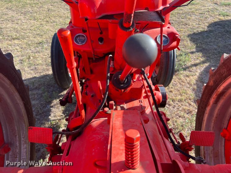 image for item LI9425 Case DC4  tractor