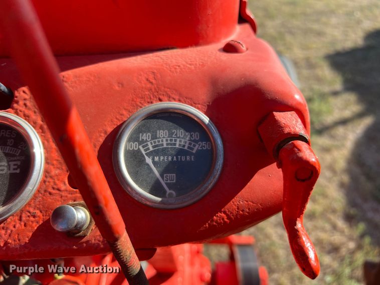 image for item LI9425 Case DC4  tractor