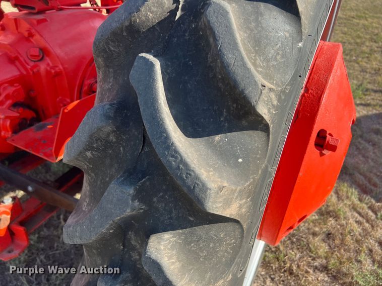 image for item LI9425 Case DC4  tractor