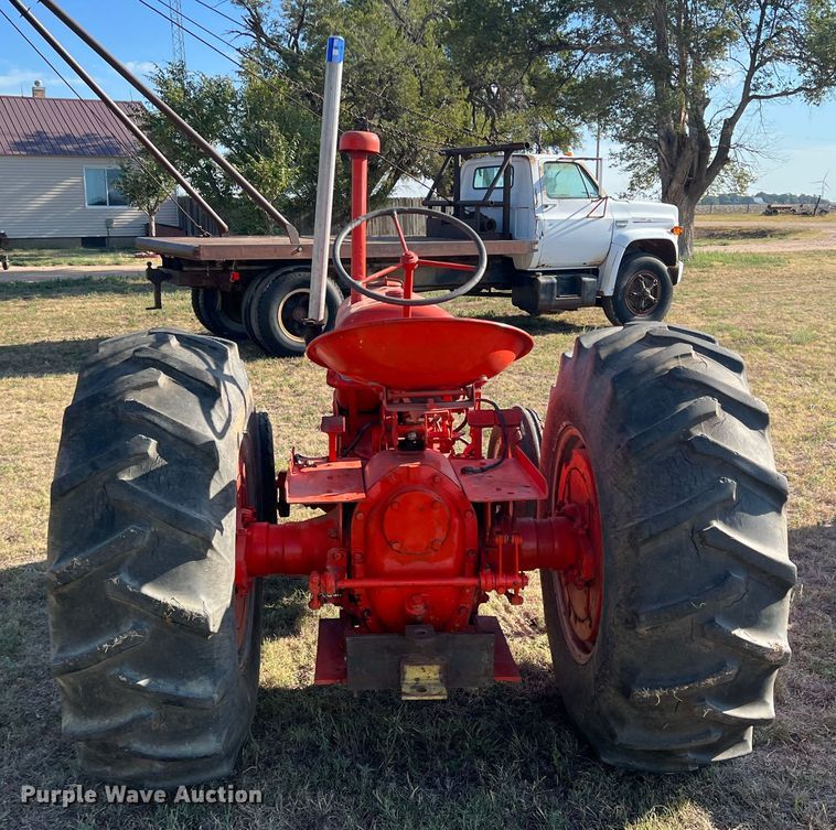 image for item LI9426 1945 Case DI  tractor