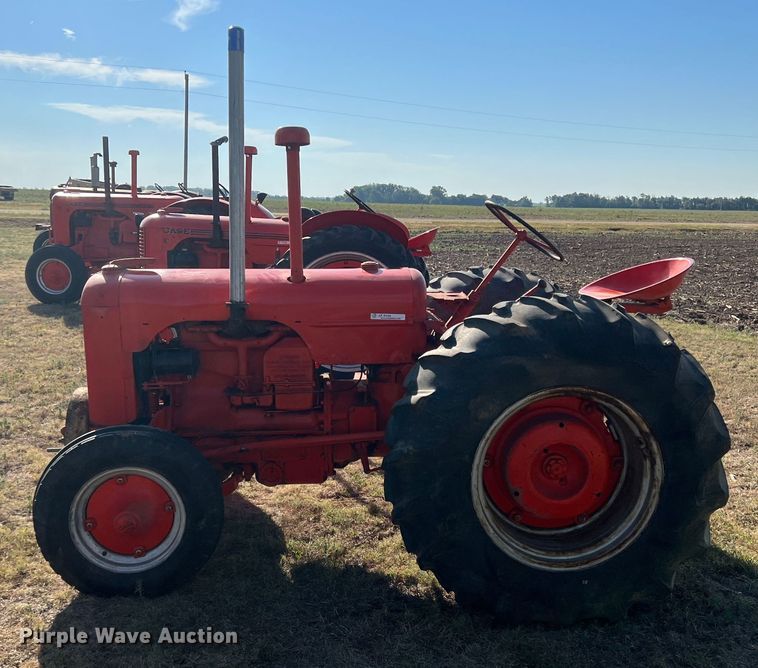 image for item LI9426 1945 Case DI  tractor