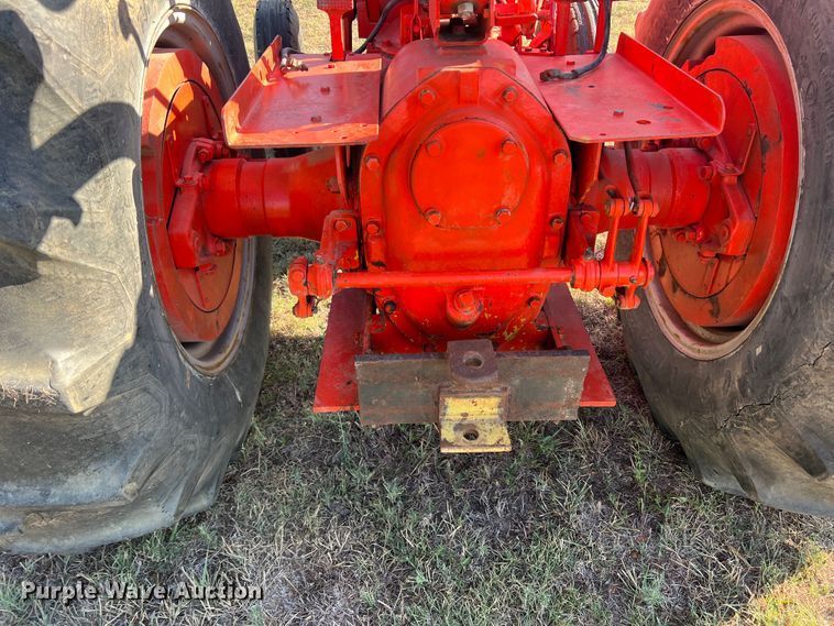 image for item LI9426 1945 Case DI  tractor